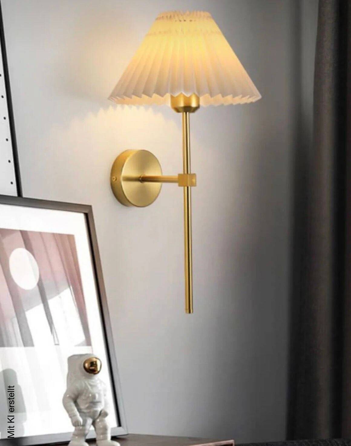 Wandleuchte creme gold Metall PVC B/H/L/D: ca. 22x49x22x22 cm E27 1 Brennstellen