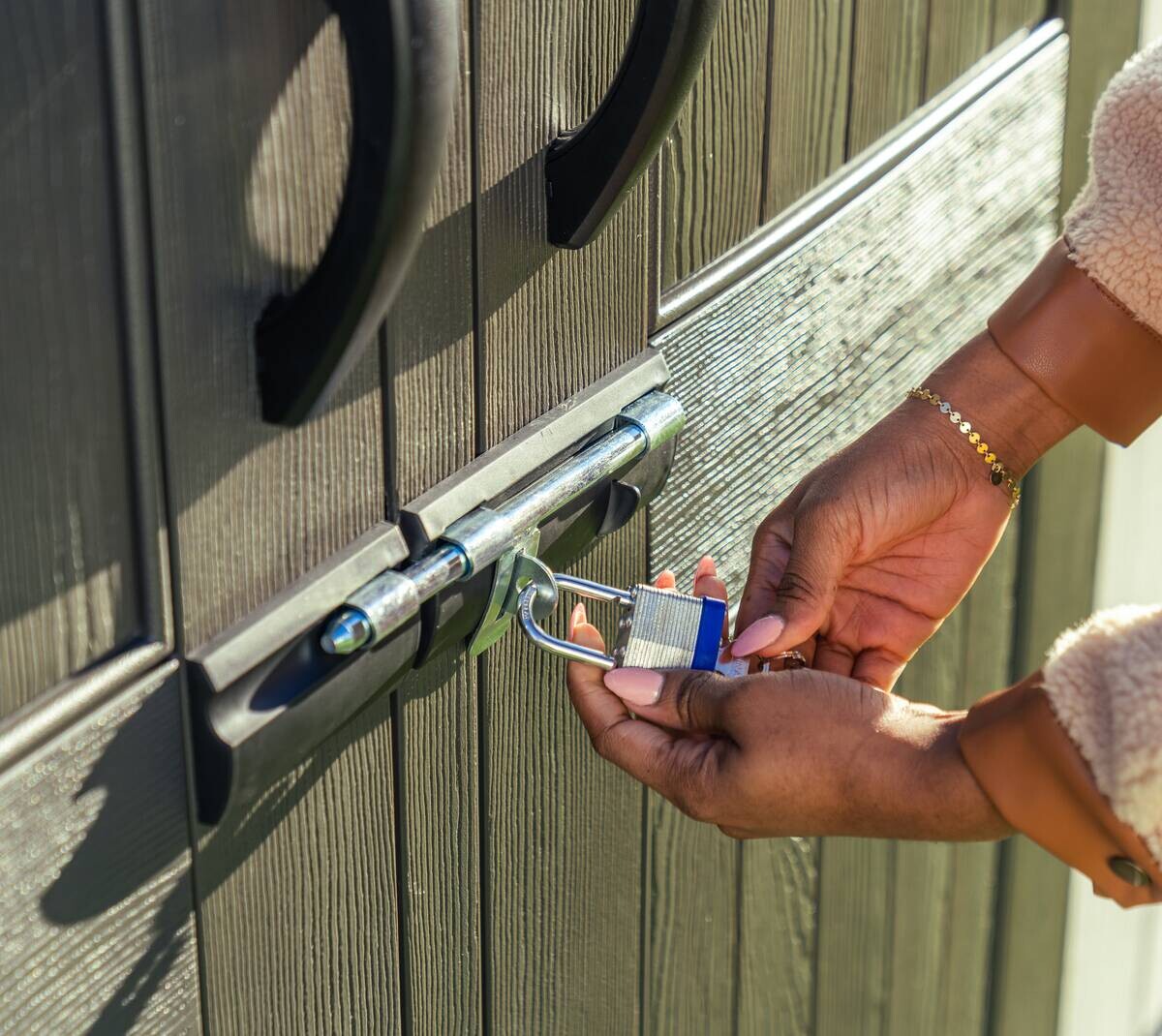 Lifetime Gerätehaus Utah grau B/H/L: ca. 206,2x264,4x426,5 cm