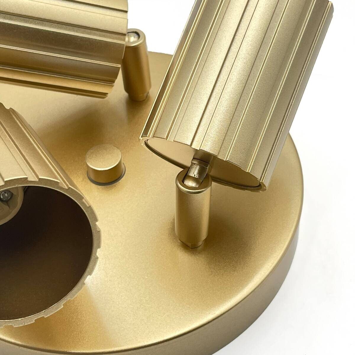 Lamkur Strahler Prisma gold Stahl B/H/L: ca. 18x19,5x18 cm 3 Brennstellen