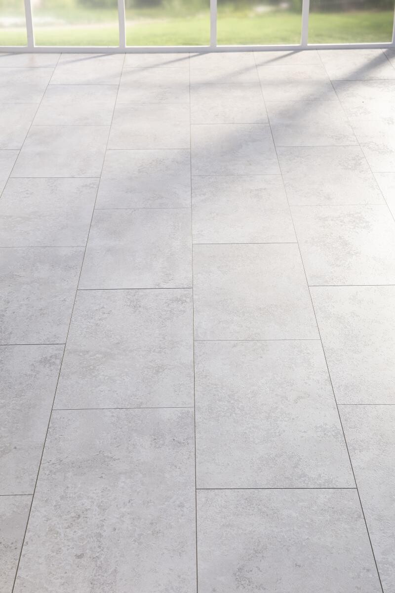 EGGER Laminatboden Kreidefliese ca. 2,5349 m² im Paket B/L: ca. 34x130,5 cm pro Paket