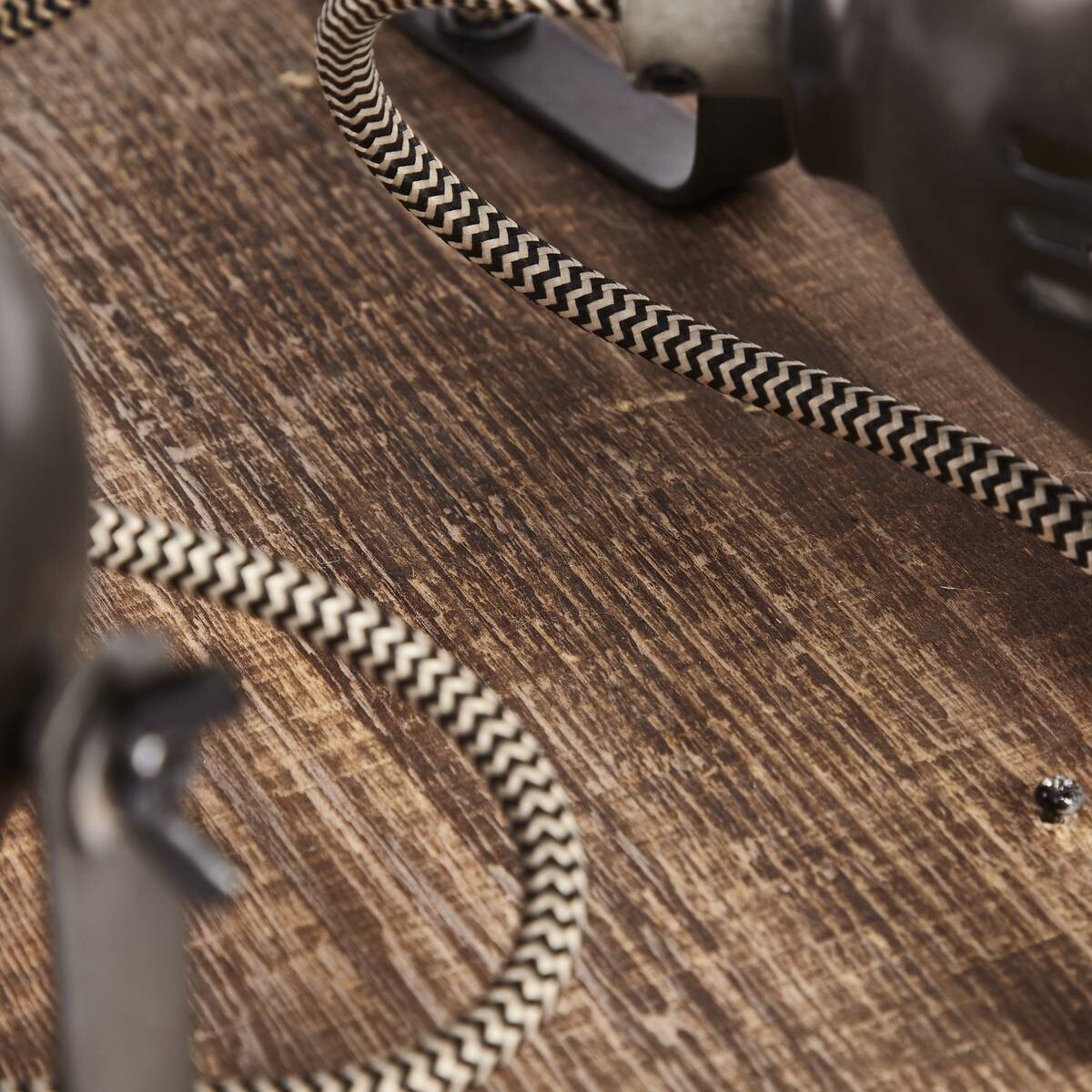 Brilliant Deckenleuchte Carmen Wood 72035/84 braun Metall Holz B/H/L: ca. 29x17,5x29 cm GU10 4 Brennstellen