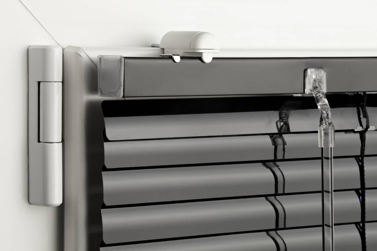 LICHTBLICK Klemmträger für Jalousien weiß 2 Packstücke