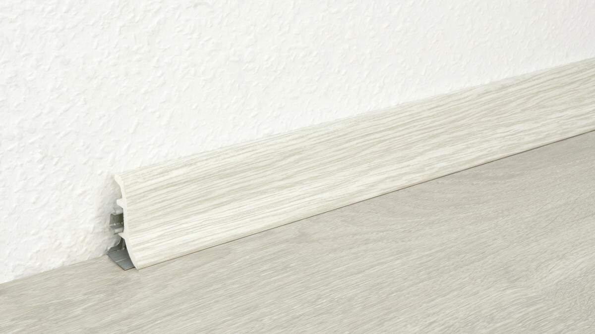 Sockelleiste L/B/H: ca. 250x1,9x4,8 cm pro Stück