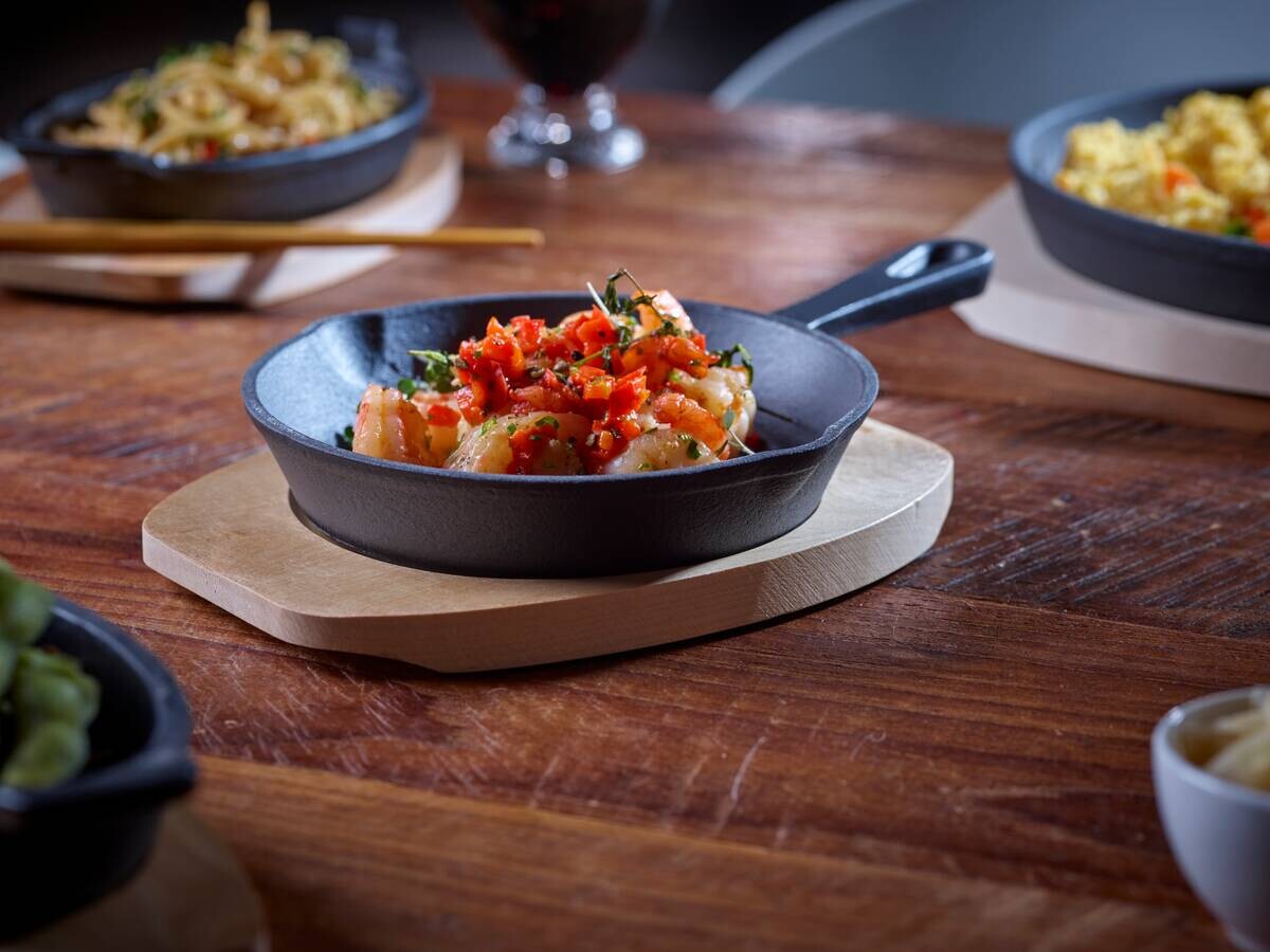 ECHTWERK Servierpfanne schwarz Eisen B/H/L: ca. 15,8x4,7x25,4 cm