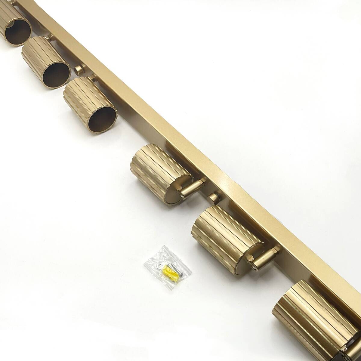 Lamkur Strahler Prisma gold Stahl B/H/L: ca. 6,5x16,5x117 cm 6 Brennstellen