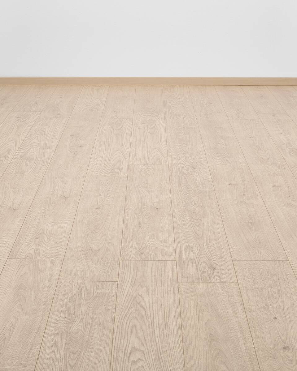 Laminatboden Berdal ca. 2,4936m² im Paket B/L: ca. 19,3x129,2 cm pro Paket