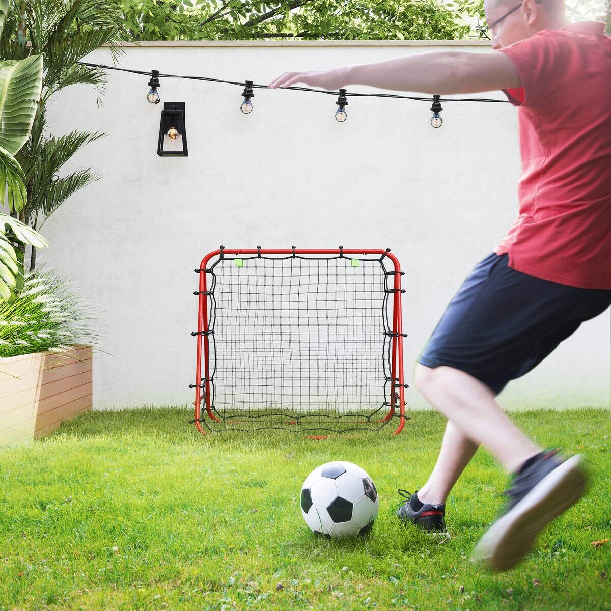 HOMCOM Fußball Rebounder rot Stahl B/H/L: ca. 95x90x100 cm
