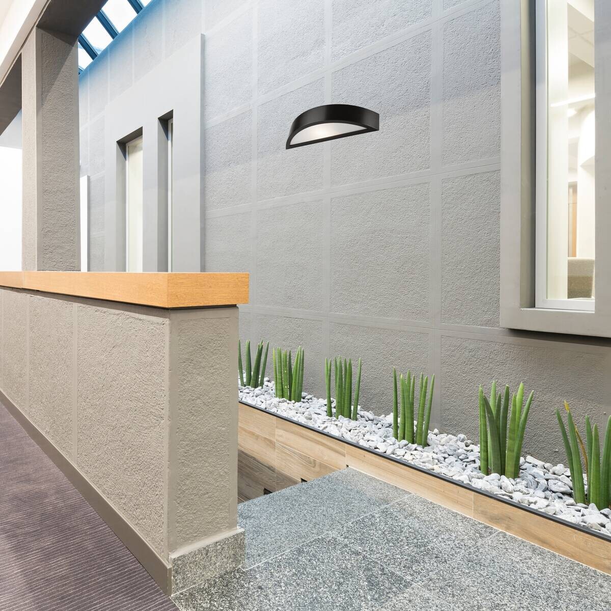 Lamkur Wandleuchte dunkelbraun Glas Holz B/H/L: ca. 12x12x44 cm E27 1 Brennstellen