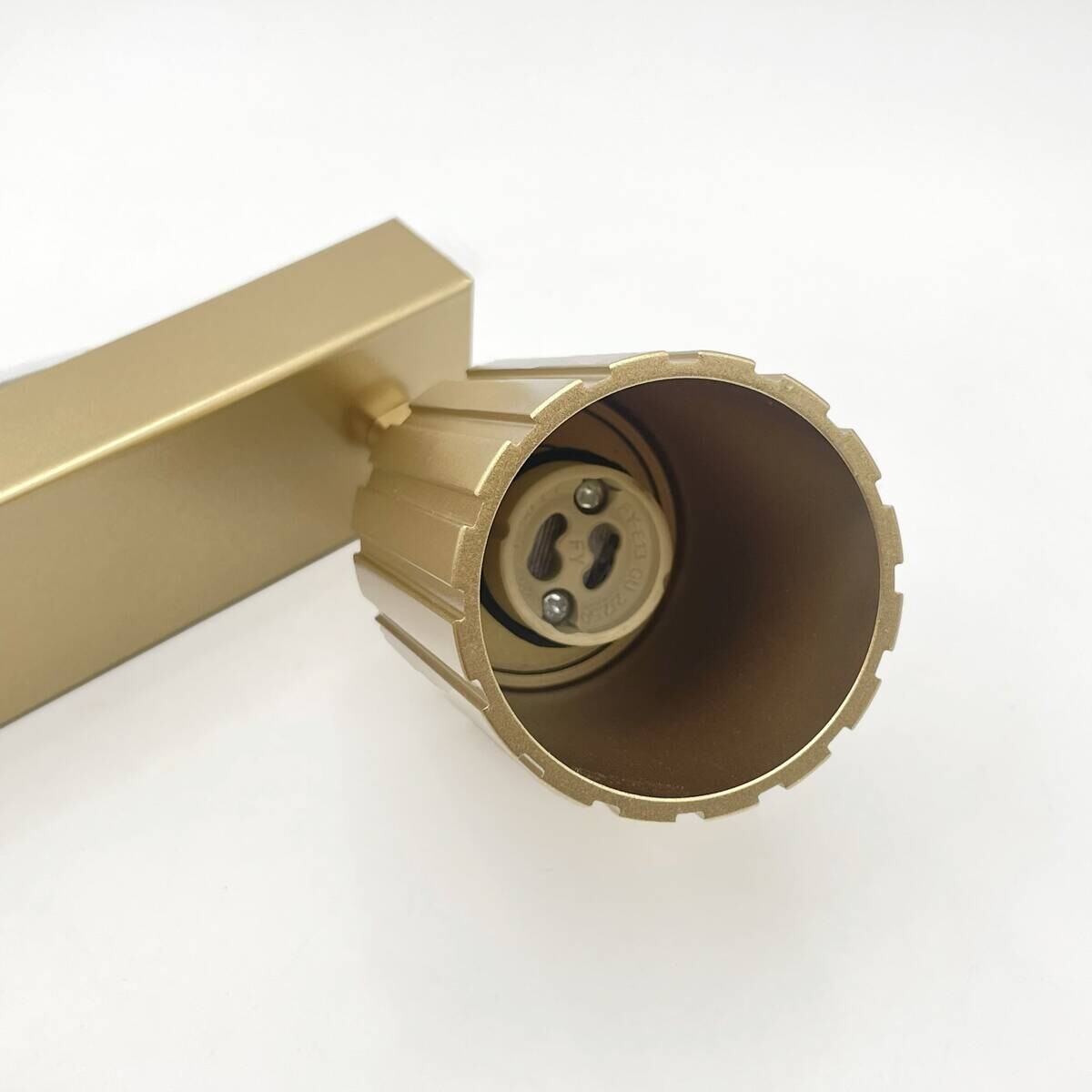 Lamkur Strahler Prisma gold Stahl B/H/L: ca. 6,5x16,5x81 cm 4 Brennstellen