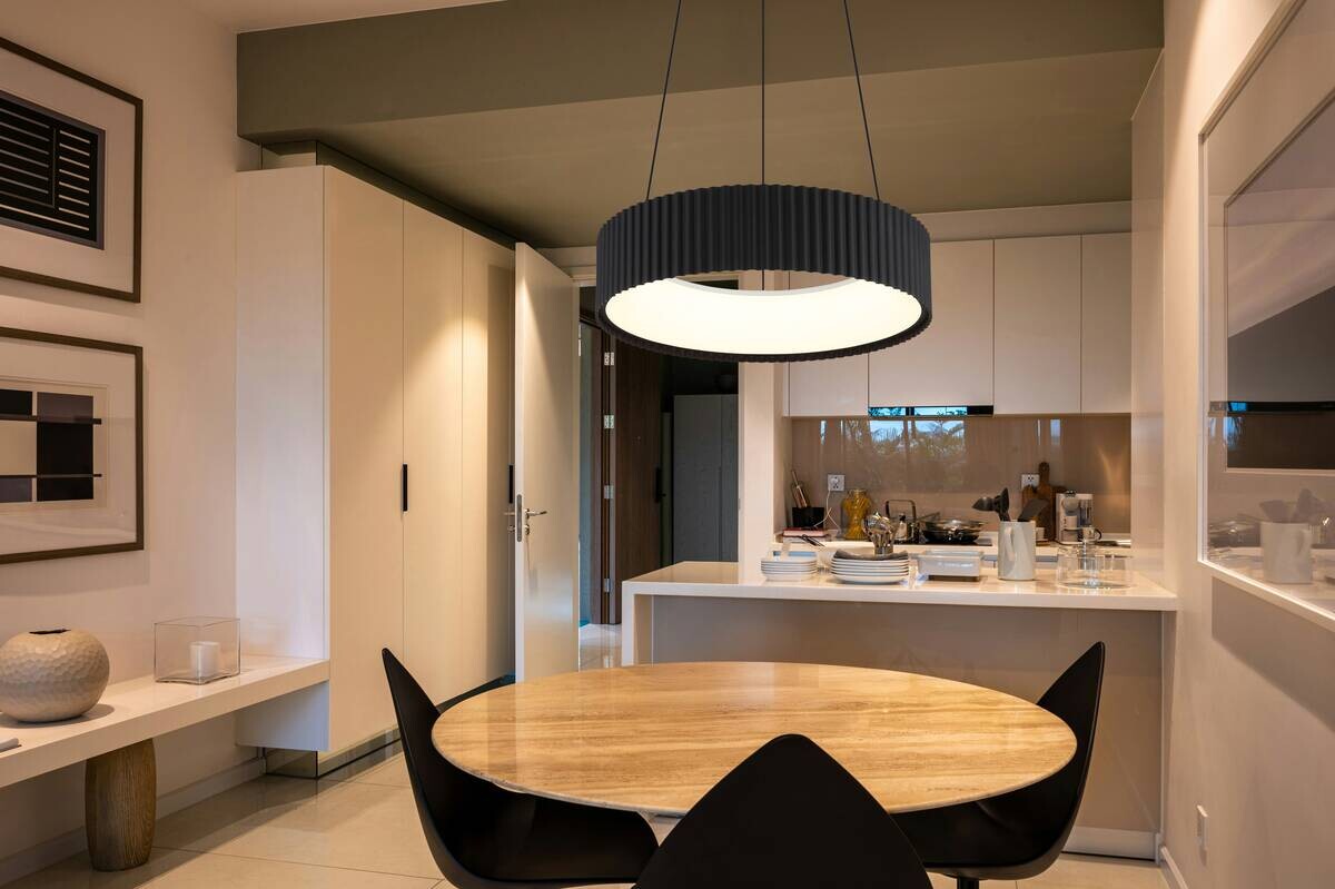 GLOBO LED-Hängeleuchte Opal mattschwarz PVC Metall Acryl H/D: ca. 120x46 cm 1.0 Brennstellen