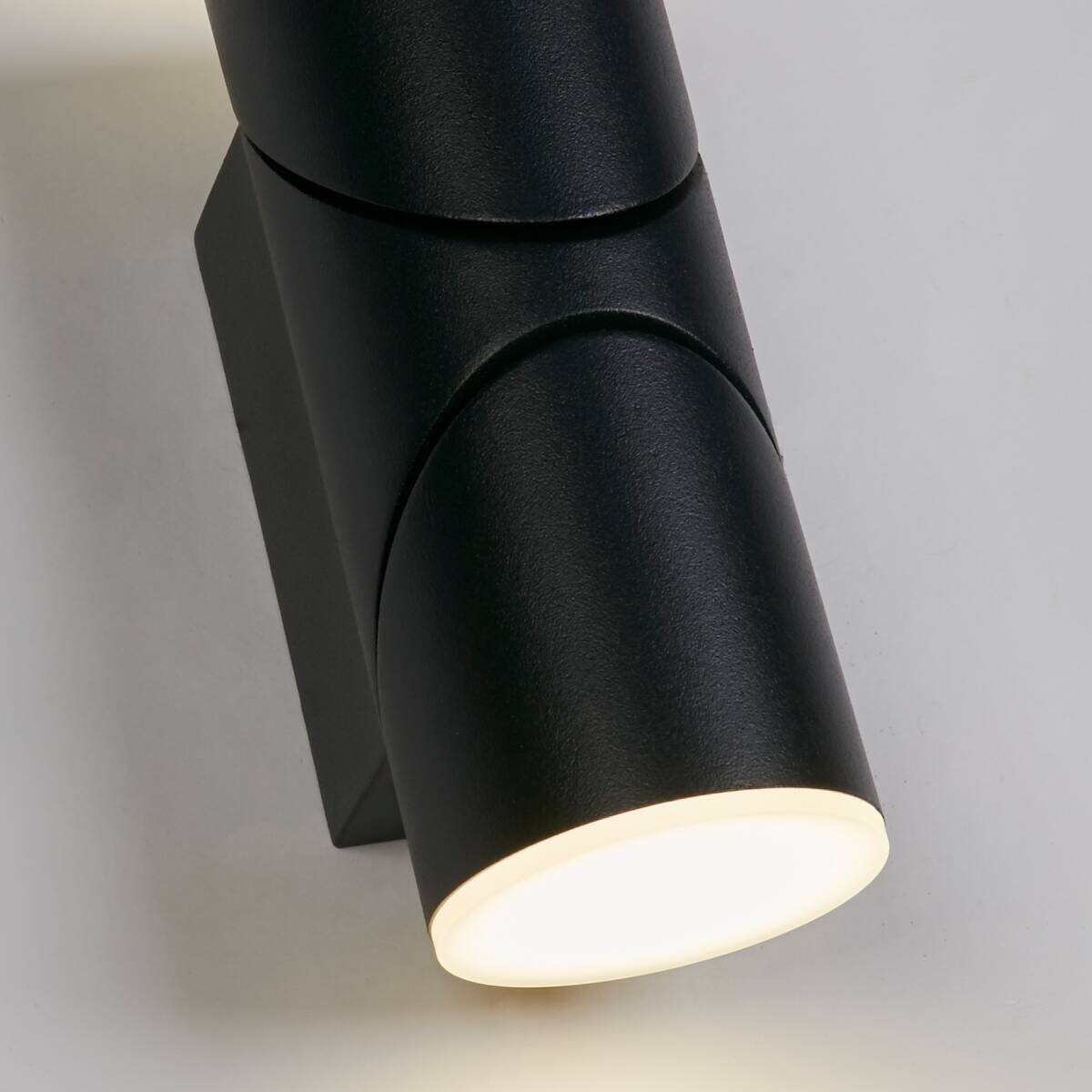 LED-Außenwandleuchte klar schwarz B/H/T: ca. 6,5x14,5x8,3 cm