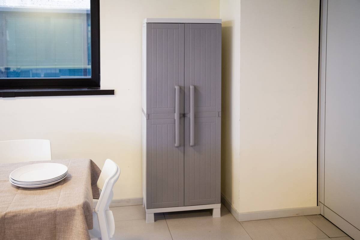 Toomax Kunststoffschrank Wood Midi hellgrau Kunststoff B/H/T: ca. 65x173x37 cm