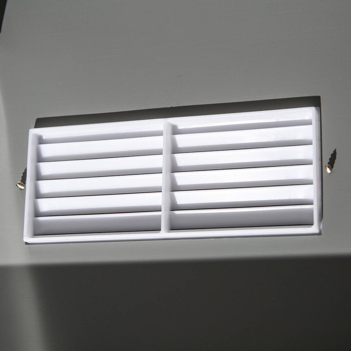 Outsunny Gartenschuppen grau Metall B/H/L: ca. 191x192x277 cm