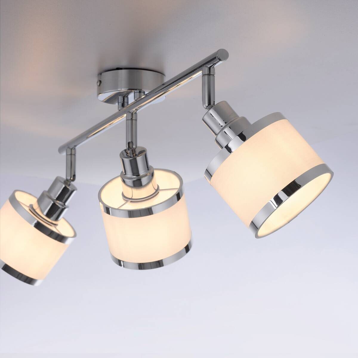 Just Light Spot Accor Chrom weiß Kunststoff B/H/L: ca. 29x22x69 cm E14 3 Brennstellen