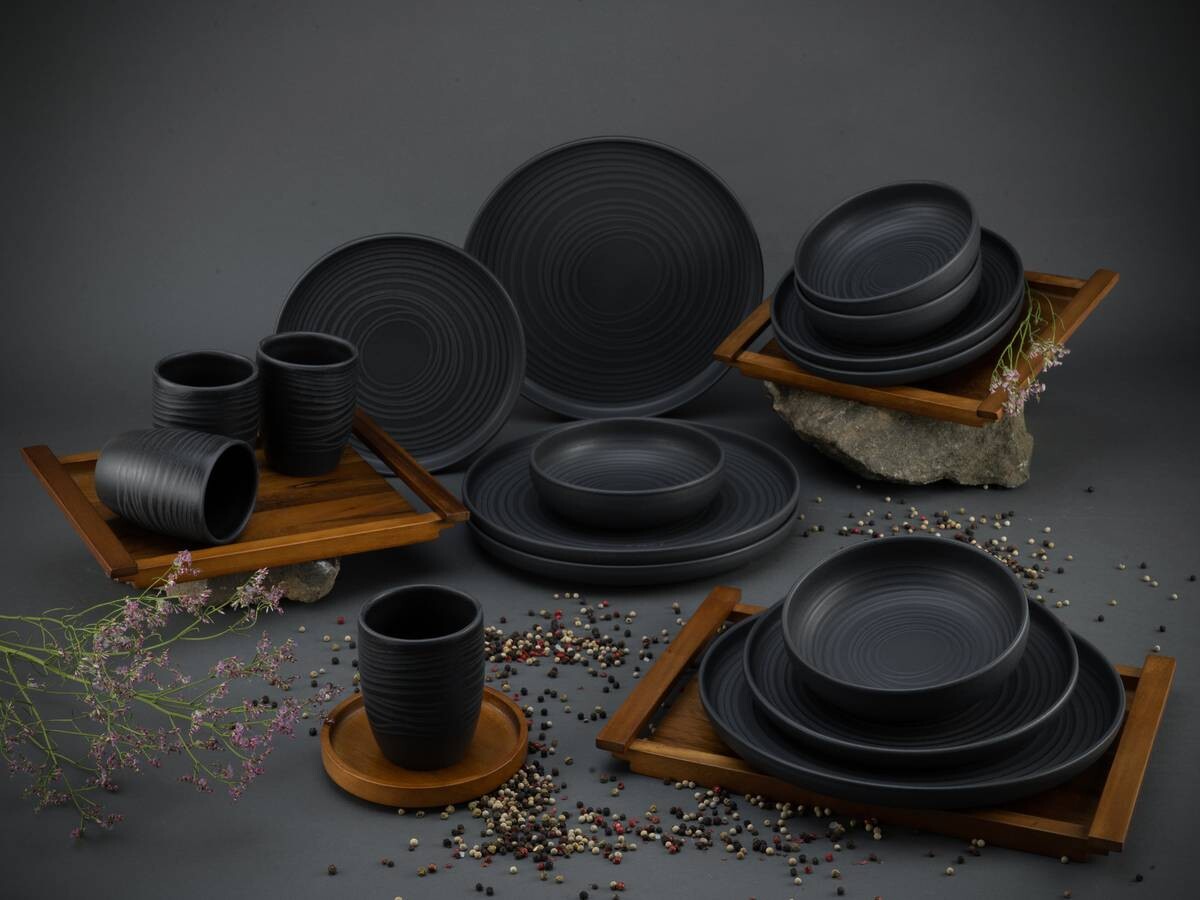 CreaTable Kombiservice Uno Black Lava Stone schwarz Steinzeug 16 tlg.