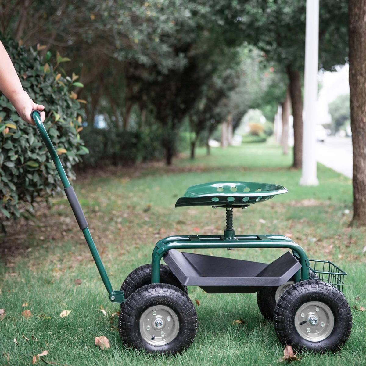 AXI Fahrbarer Gartensitz AG22 grün Metall B/H/T: ca. 53x98x112 cm