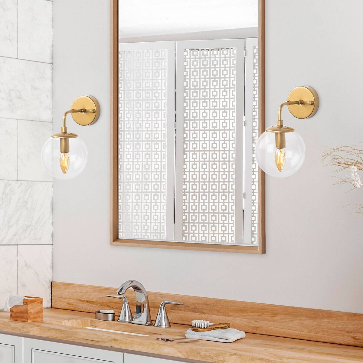 Opviq Wandleuchte gold Metall Glas B/H/L: ca. 21x27x15 cm E14 1 Brennstellen