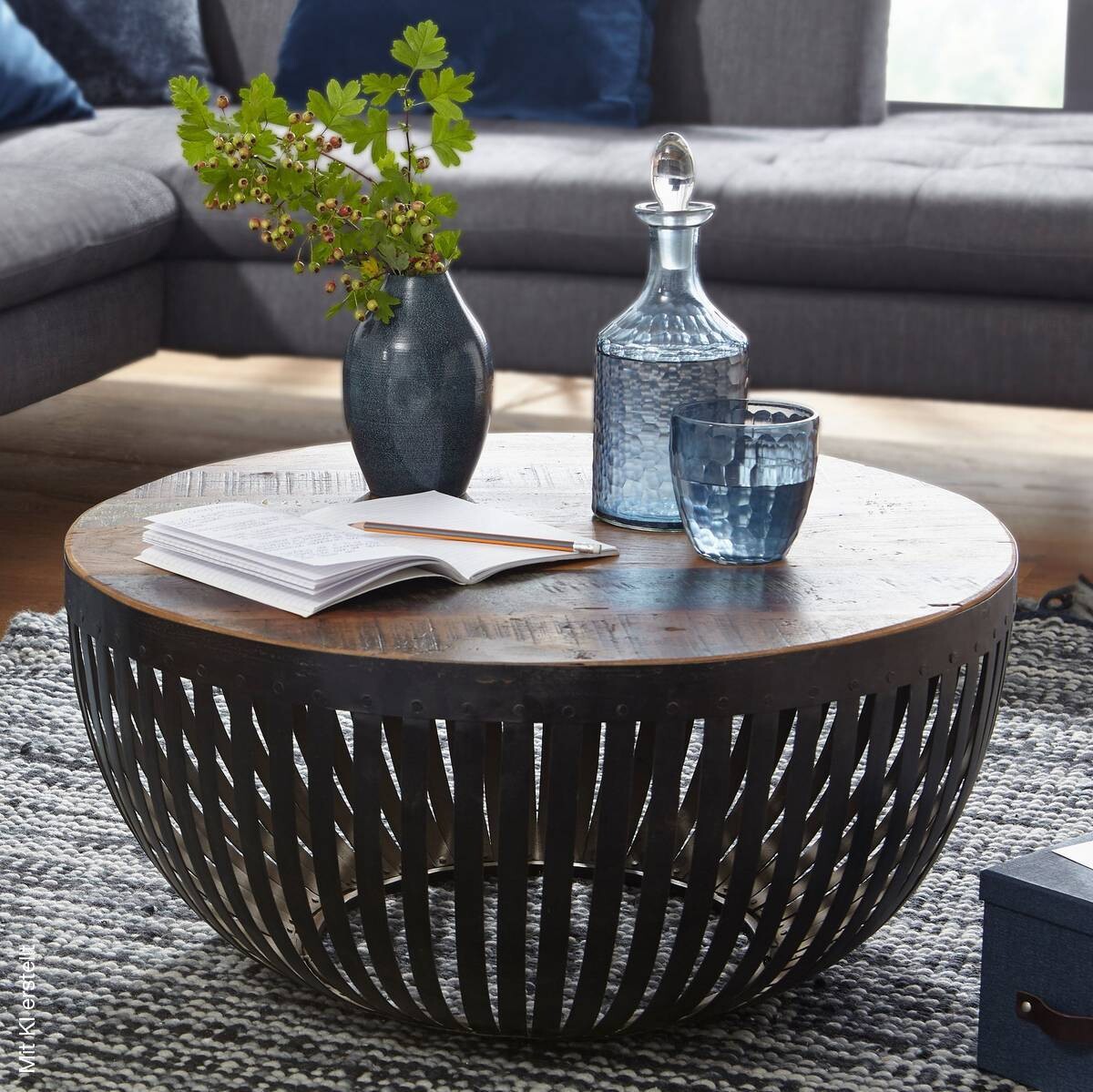 Couchtisch braun schwarz lackiert B/H/T: ca. 70x33x70 cm