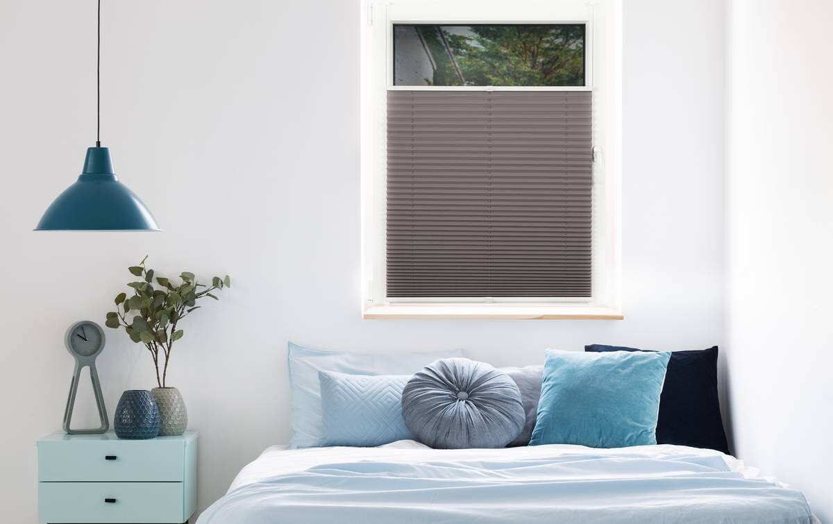 Hochwertiges Klemmplissee hellgrau B/L: ca. 70x210 cm