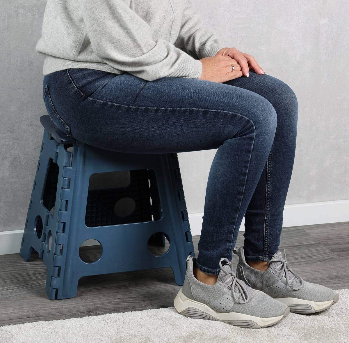 Klapphocker blau B/H/L: ca. 53x4,5x38,5 cm